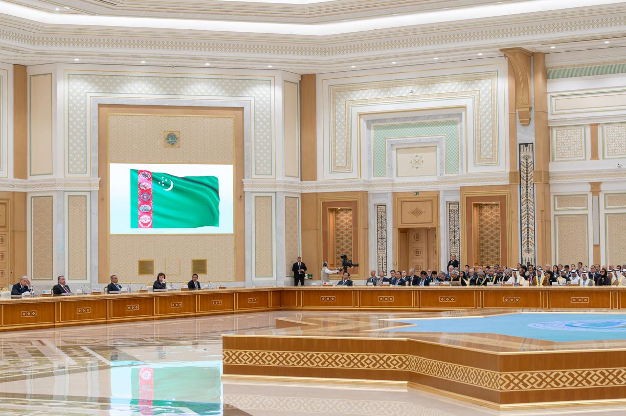 رئيس مجلس أمناء مركز الملك حمد العالمي للتعايش والتسامح يشارك في المنتدى الدولي للسلام والثقة في تركمنستان - Image 3