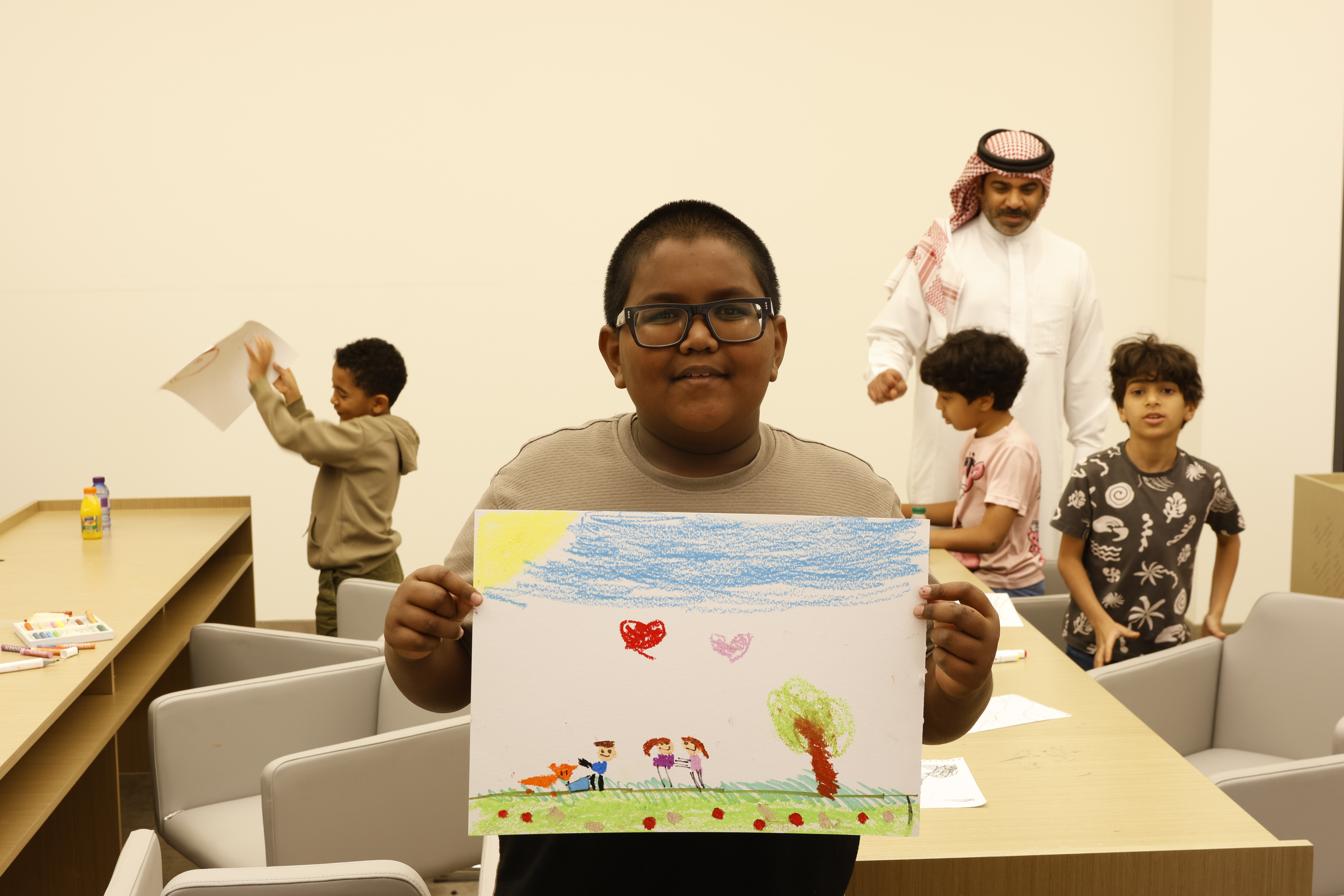 مركز الملك حمد العالمي للتعايش والتسامح ينظم فعالية للأطفال بالتعاون مع المؤسسة الملكية للأعمال الإنسانية بمناسبة اليوم العالمي للطفل - Image 2