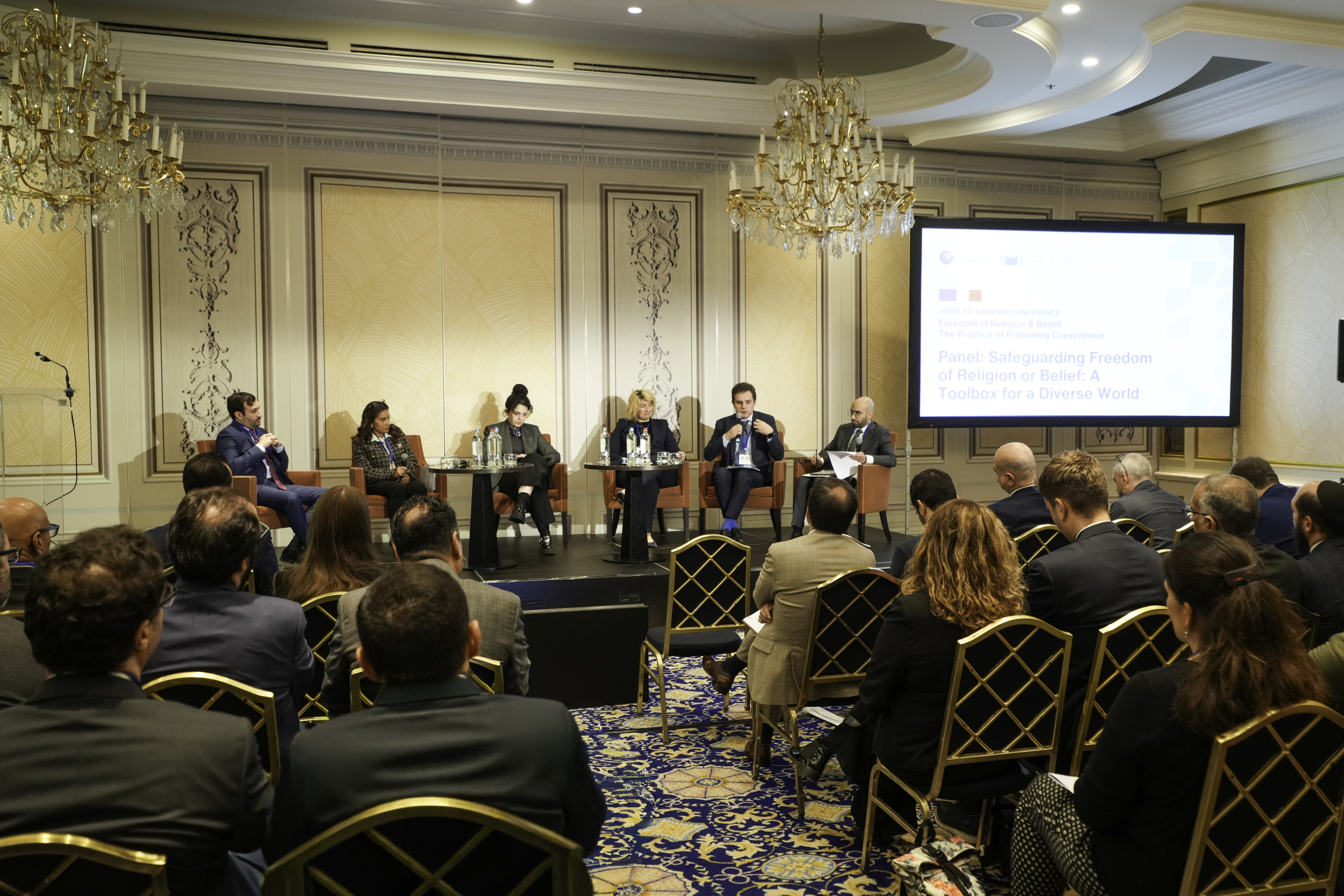 مركز الملك حمد العالمي للتعايش والتسامح ينظم مؤتمر حرية الدين والمعتقد بالشراكة مع الاتحاد الأوروبي في بروكسل - Image 4