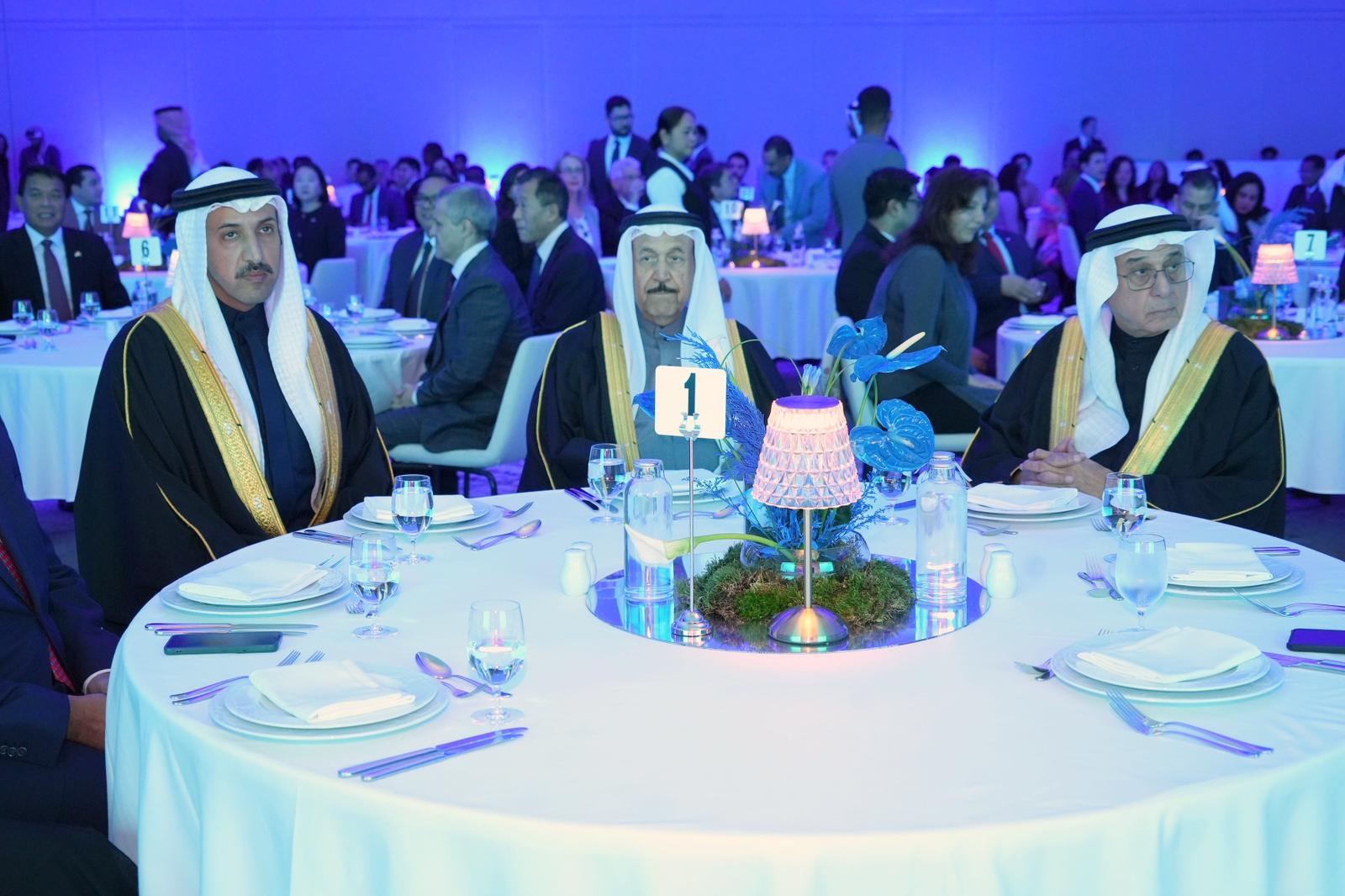 رئيس مجلس أمناء مركز الملك حمد العالمي للتعايش والتسامح: مملكة البحرين الأولى عالميًا في كثافة دور العبادة بموسوعة غينيس للأرقام القياسية - Image 7